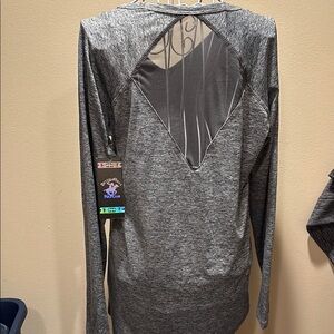 Beverly Hills Polo Club Heather Gray Long Sleeve V-Neck Top